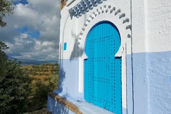 Blaue Stadt Chefchaouen bei einer Marokko Rundreise ab Tanger