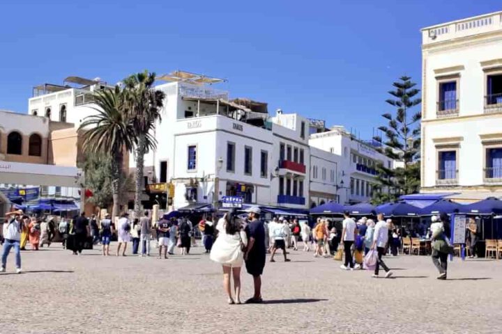 Essaouira Medina außen Place Moulay Hassan lebendiger Platz Marokko