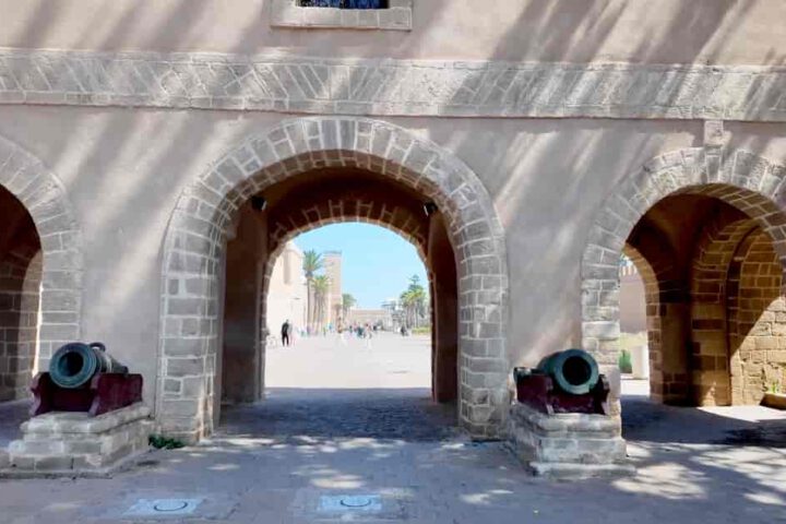 Essaouira Festungstor Kanonen Eingang historische Architektur